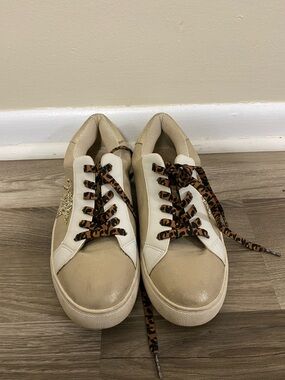 Beige and White Women's Fashion Sneakers with Leopard Print Laces